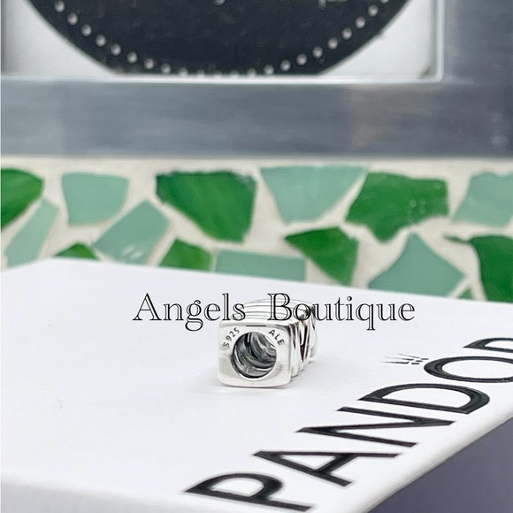 New Retired Pandora Mom Script Charm 797778 - Picture 4 of 5